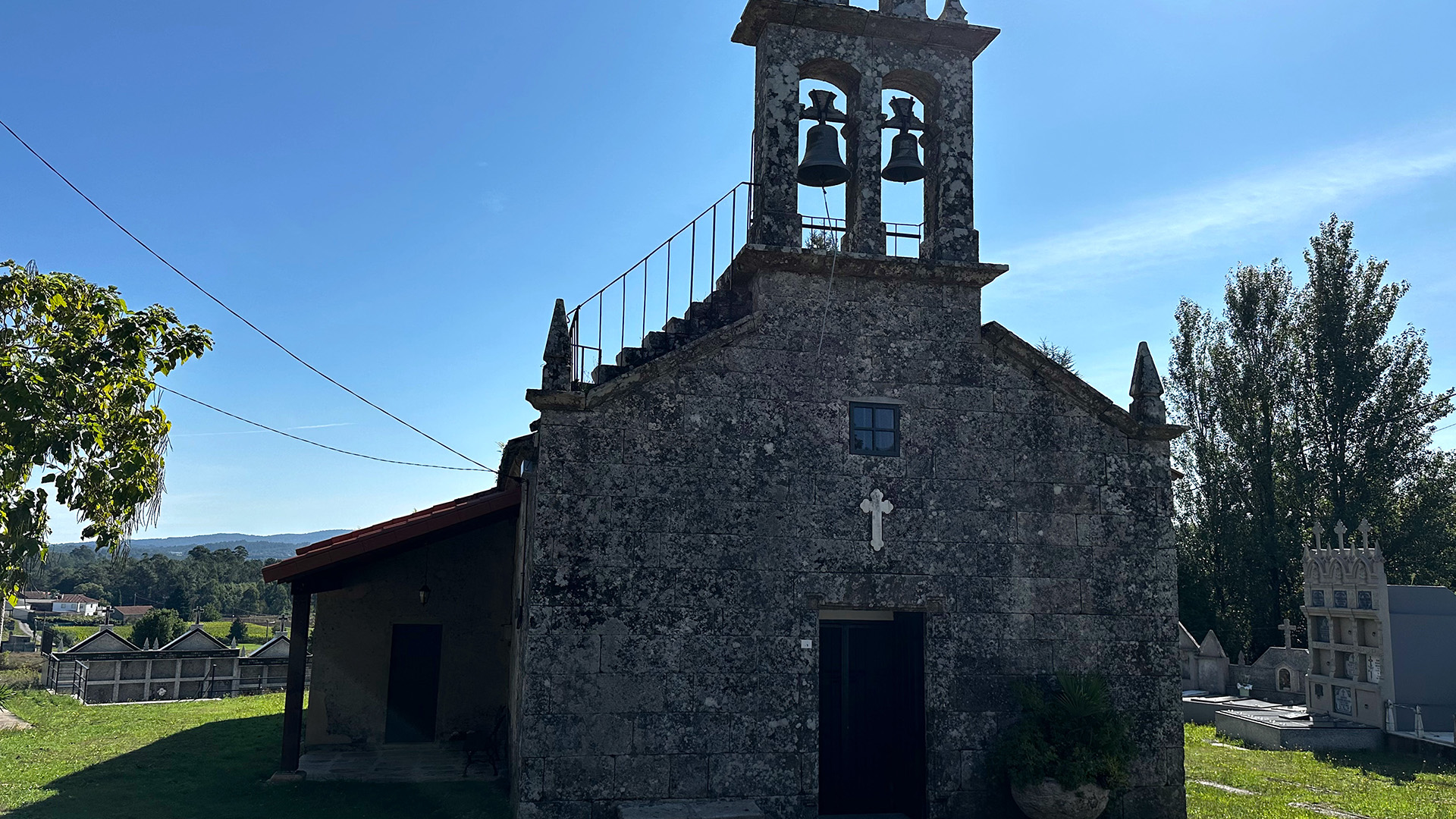 Iglesia de San Pedro de Toedo
