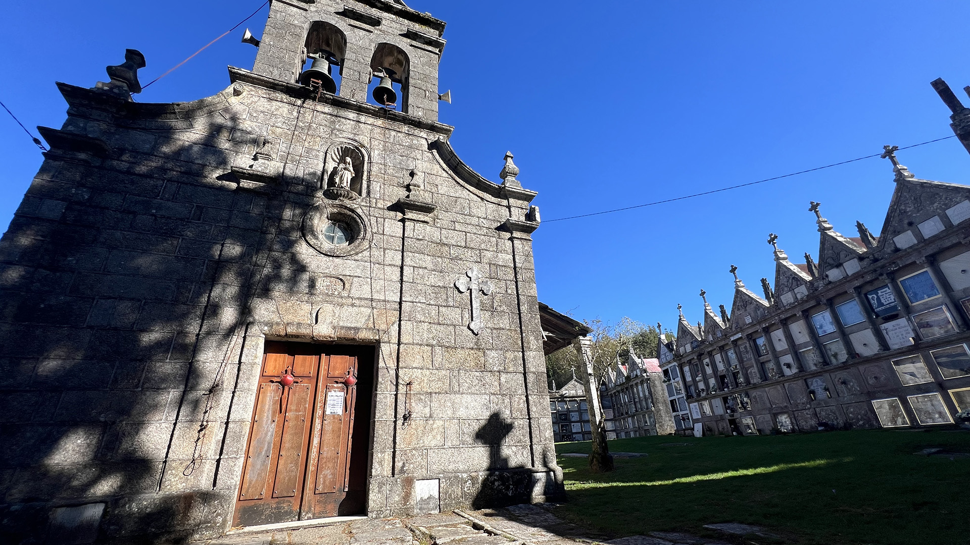 Iglesia de Santiago de Pardesoa