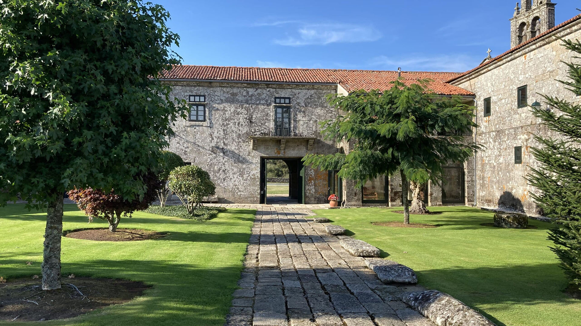 Monastery of Santa Mar&iacute;a de Aciveiro