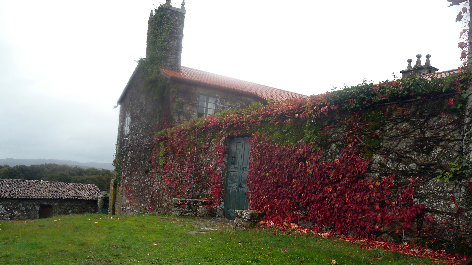 Capilla y pazo de Trasfontao