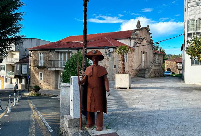 Plaza del Ayuntamiento de Lal&iacute;n 0