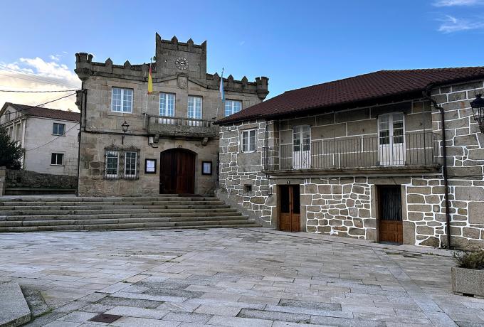 Casa consistorial de Rodeiro 0