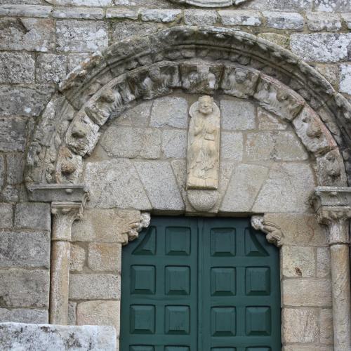 Iglesia de San Salvador de Caamanzo 1
