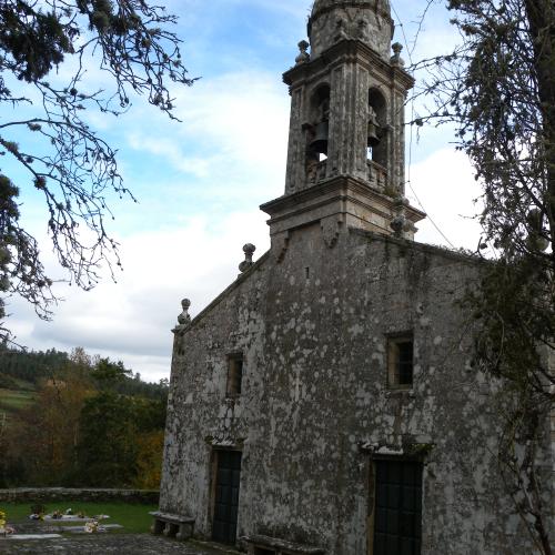 Iglesia de San Mamede de Lo&ntilde;o 1