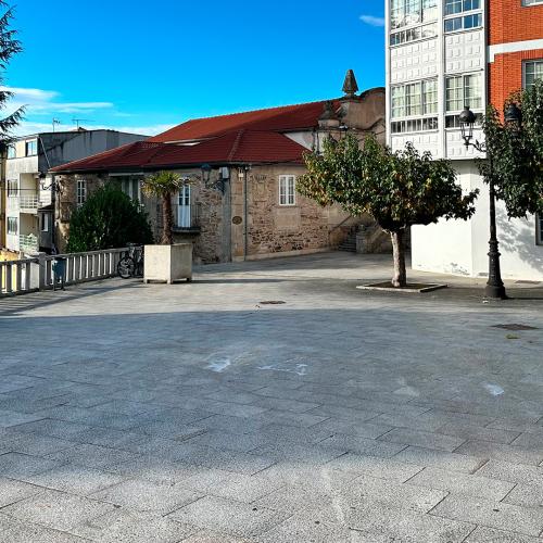 Praza do Concello de Lal&iacute;n 3