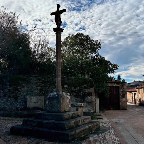 Igrexa de San Marti&ntilde;o de Lal&iacute;n de Arriba 12