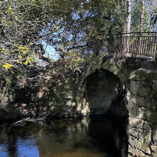 Puente sobre el r&iacute;o Toxa 2
