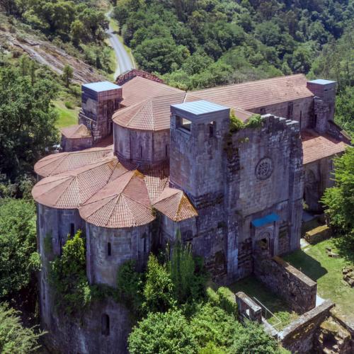 Monasterio de San Lourenzo de Carboeiro 1